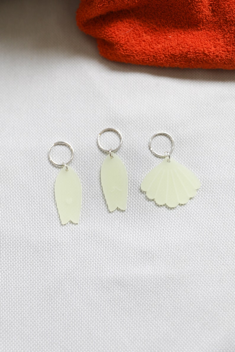 Keychain shell and surfboard neon green / lemon frosted image 7