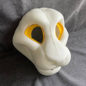 Toony feline head base