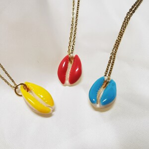 本物の貝殻ネックレス、サーファーのカラフルな貝殻ネックレス、サマーネックレス、レイヤードネックレス、マーメイドネックレス、彼女へのギフト