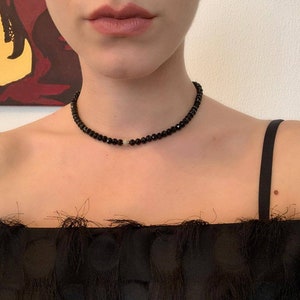 Perlen Choker Halskette für Frauen, Zarte Zierliche Halskette, Minimalistische Perlen Halskette, edel und stilvoll Mode Choker