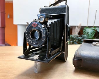 AGFA_ Vintage Billy folding camera, record  Anastigmat Jgestar 1:7.7/100 mm lens - Germany - 30s