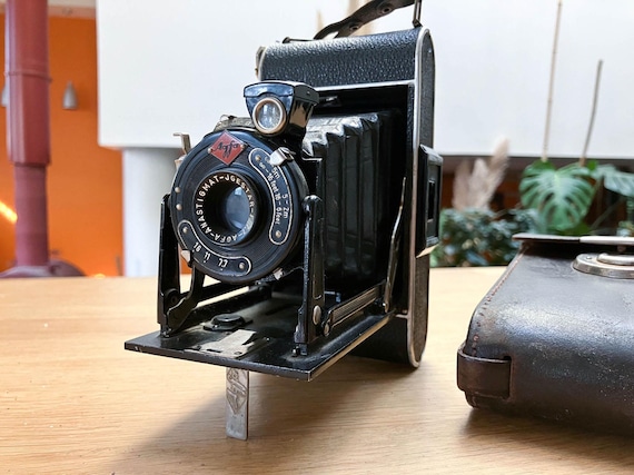 AGFA_ Vintage Billy Folding Camera, Record Anastigmat Jgestar 1