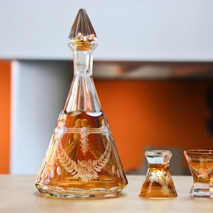 Art deco Bohemian Crystal liquor decanter with 2 glasses, flowers engraved glass, wine decanter set, amber glass, Silesia Czechoslovakia 30s