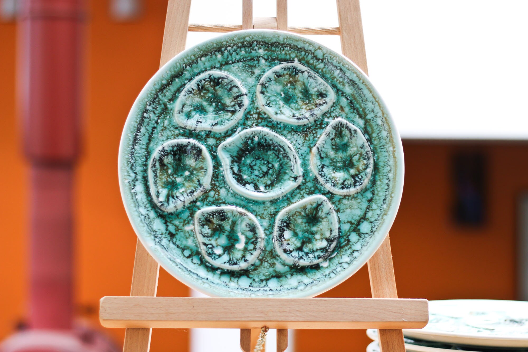 Niderville, Ensemble de 2 Assiettes d'huîtres Millésimées en Majolica, Plat Service Faïence Émaillée