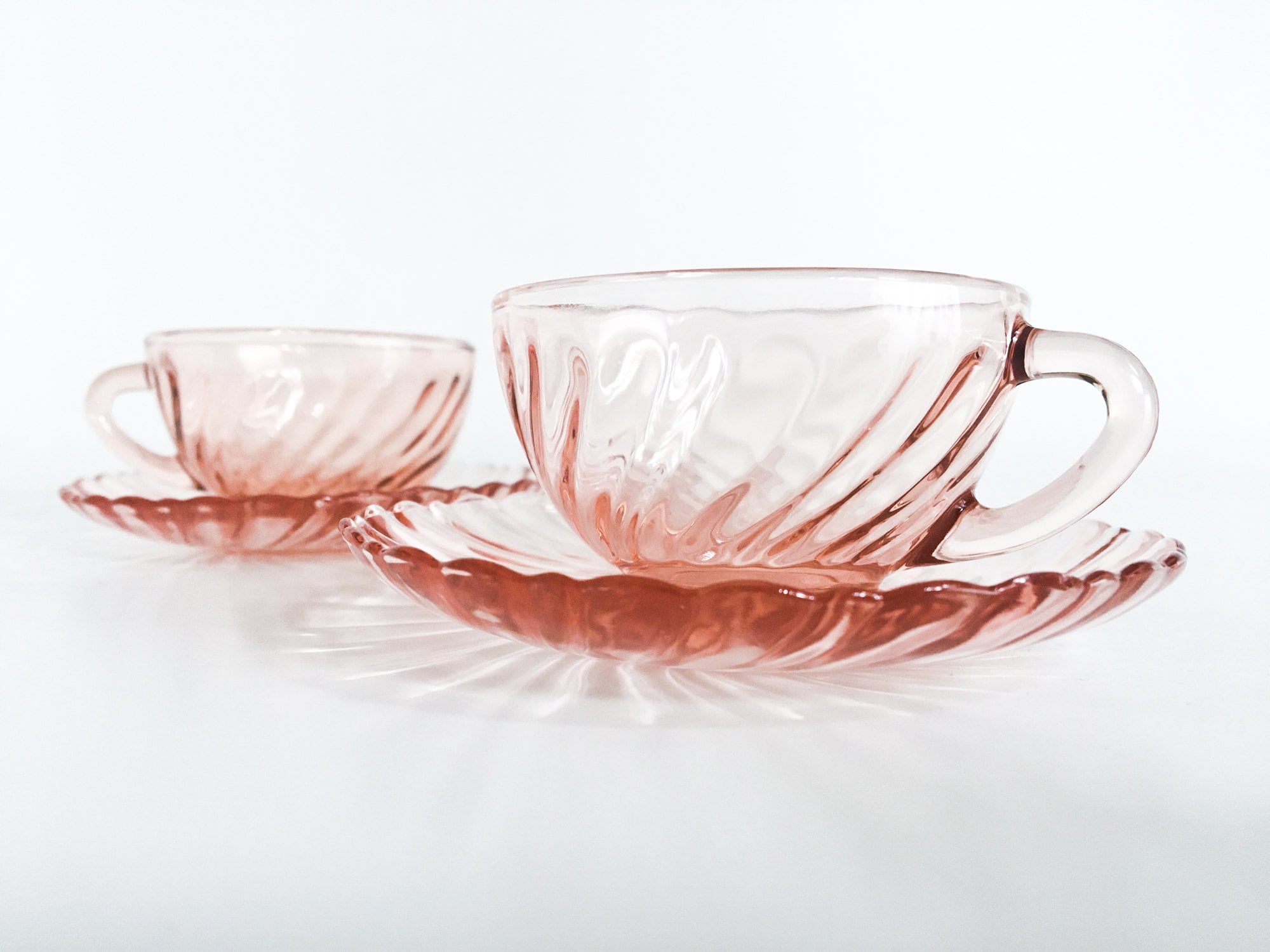 Service à Café Arcopal - 12 Tasses Et Soucoupes - Motif Petite Fleur Rose - Vintage