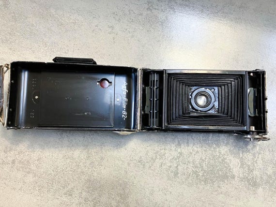 AGFA_ Vintage Billy Folding Camera, Record Anastigmat Jgestar 1