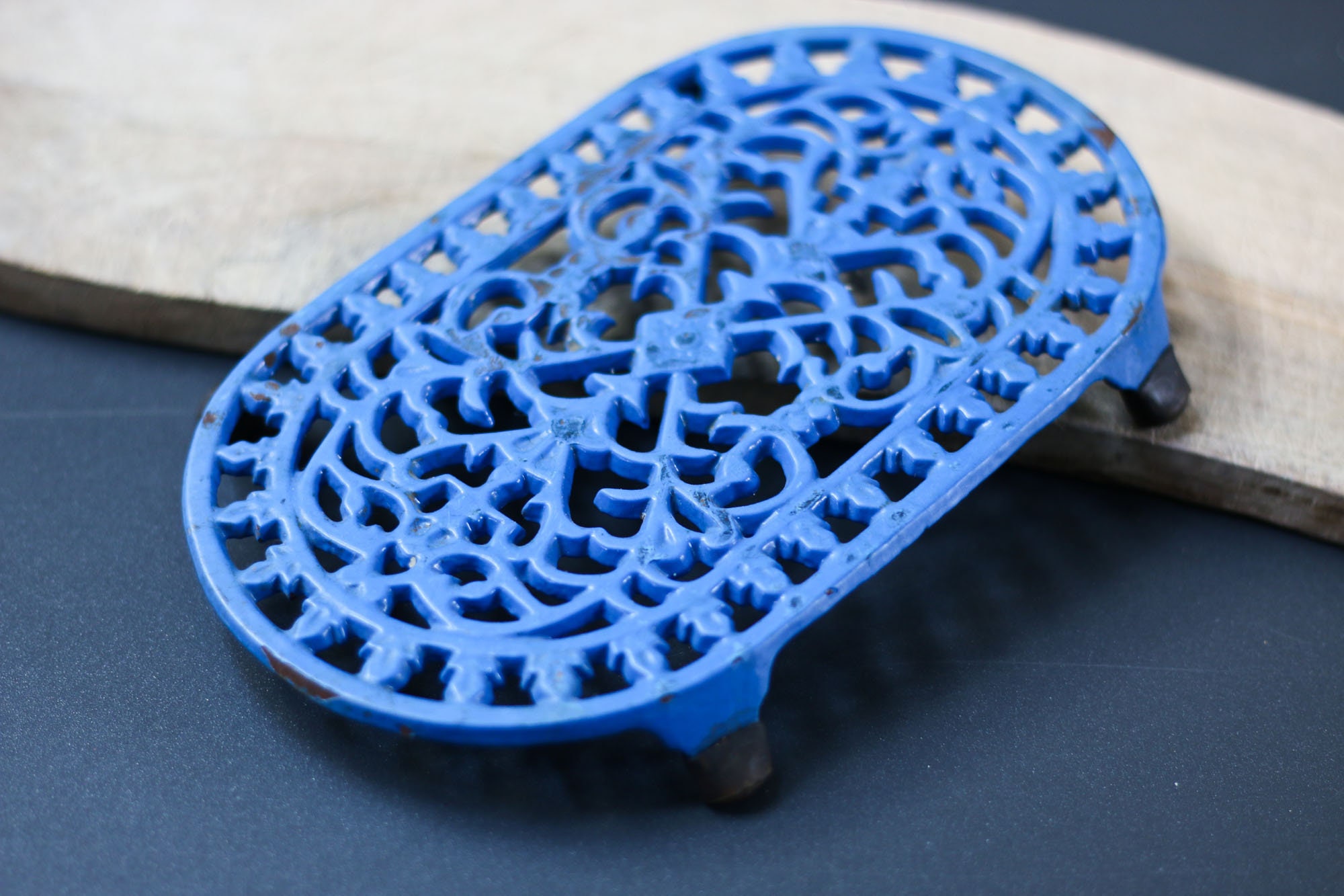 Trivet en Fonte Émail Bleu Vintage, Support à Vaisselle Chaud, Napperon de Four, Métal, Sous-Verre F