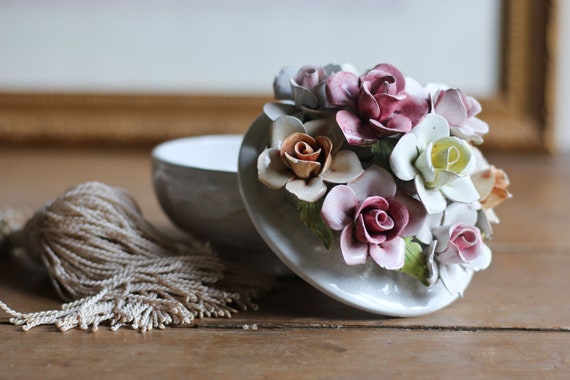 Vintage Capodimonte dish, floral lid, white porce… - image 5