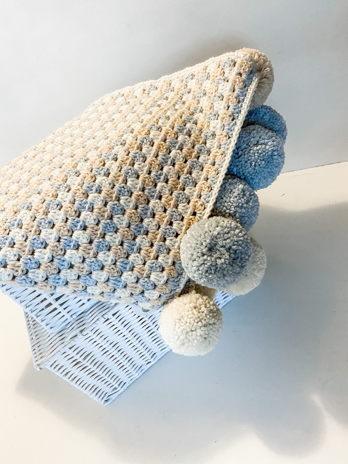 CHUNKY POMPOM BLANKET Etsy