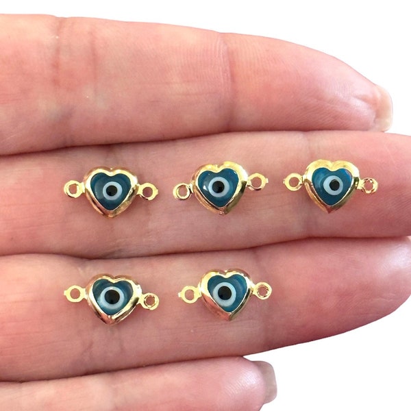 Dijes conectores horizontales de corazón con ojo turco y cristal azul chapados en oro de 24 quilates, 5 unidades por paquete.