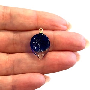 Hand Made Murano Glass Leaf Charm With 24Kt Gold Plated Pin