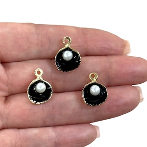 24Kt Gold Plated Black Enamelled Oyster Charms With Pearl, 3 pcs in a pack