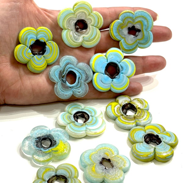 Artisan Handmade Chunky Marbled Glass Flower Beads, Size Between 35 - 40mm, 5 pcs in a pack