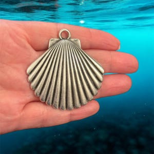 Antique Silver Plated Scallop Shell Pendant, 55x51mm