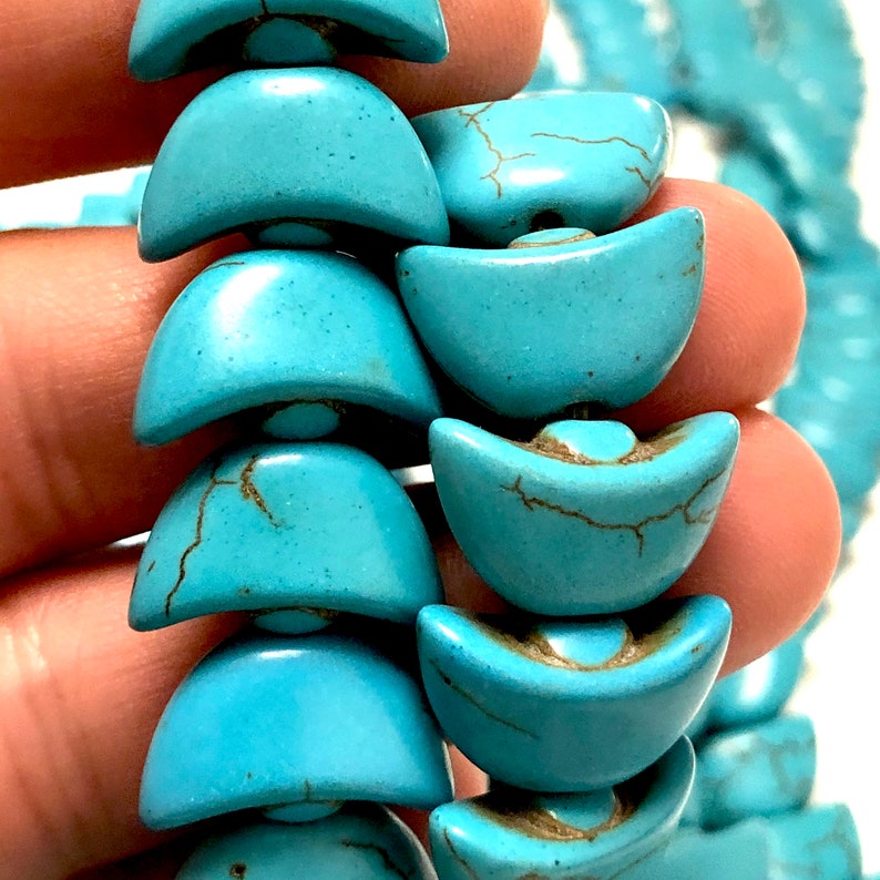 39 Beads Turquoise Howlite Fish Tail Beads 18x10mm Fish Tail Shaped Howlite Beads