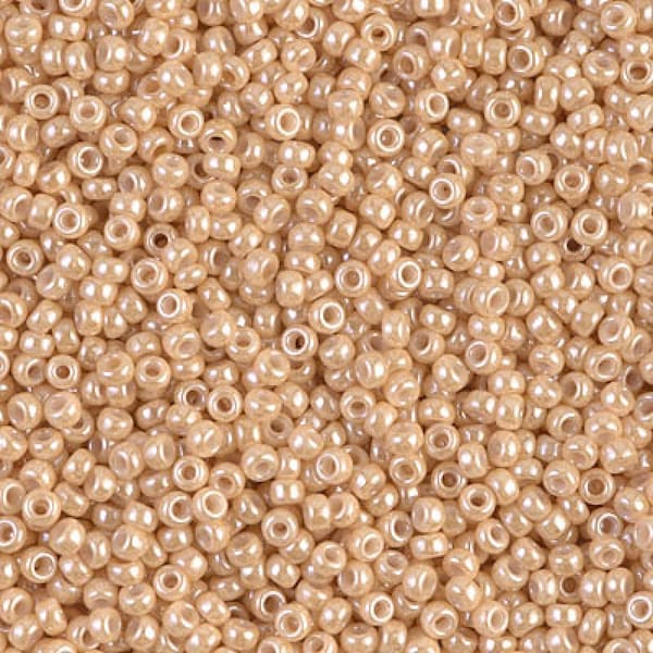 Miyuki Seed Beads 8/0   Lt. Caramel Ceylon, 0593