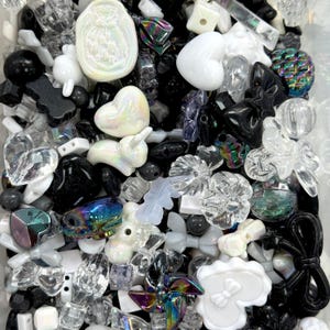 Black & White Phone Lanyard Bead Mix – 50g Assorted Bows, Hearts and Charms