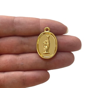 24Kt Gold Plated Fingers Crossed Charm