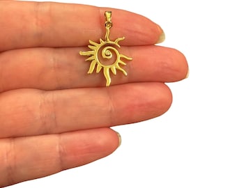 24Kt Gold Plated Spiral Sun Pendant – 28x20mm