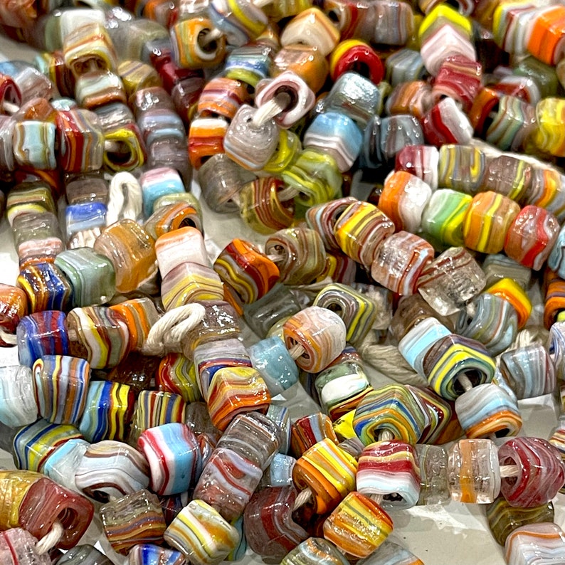 Traditionele Turkse ambachtelijke handgemaakte kubusglaskralen, glaskralen met groot gat, 25 kralen in een verpakking afbeelding 2