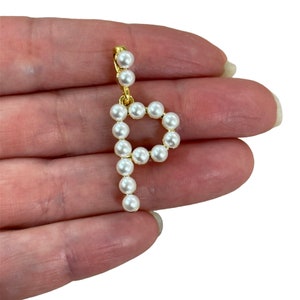 Colgantes con iniciales, colgantes con letras del alfabeto con baño de oro de 24 quilates, estilo perla blanca de la A a la Z, colgantes con iniciales de oro, collar con iniciales