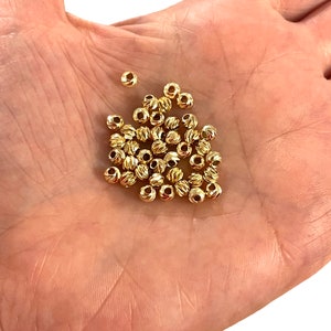 24Kt Vergoldete Laser Cut 4 mm Spacer Perlen, 24Kt Vergoldete 4 mm Dorica Spacer Beads, 25 Perlen in einer Packung