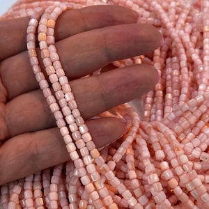 Perles cylindriques colorées en nacre naturelle, brin de 15,5 pouces