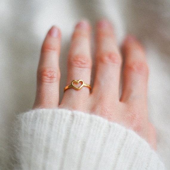 Showroom of Gold heart shape ring | Jewelxy - 207072