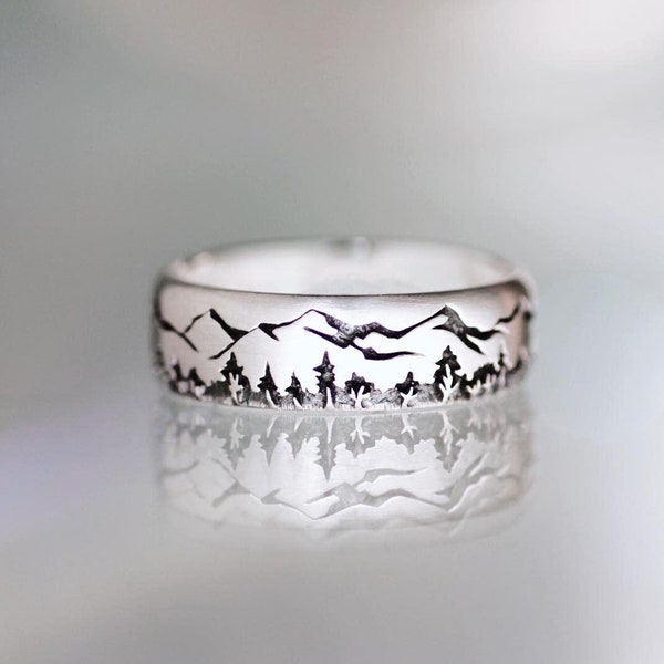 Anillo artesanal con grabado de montaña - Joyería minimalista de paisaje