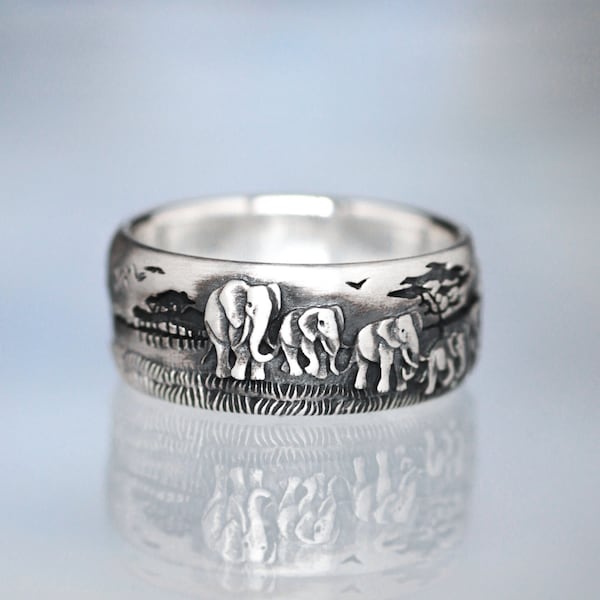 Seven elephants - Ring elephant - Elephants in the savannah - Elephant good luck - Symbol of luck - Unusual gift ring - Elephant gift