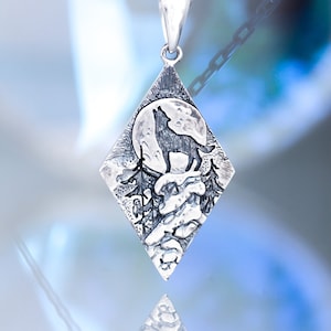 Handmade pendant with a wolf -Wolf pendant - lone wolf - men's pendant with a wolf - wolf howling at the moon pendant