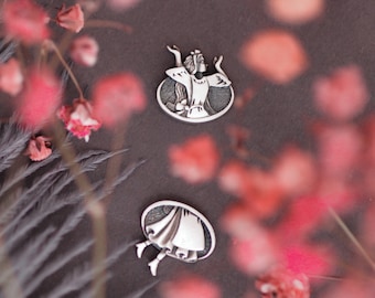 Alice's Adventures in Wonderland - Alice Earrings - Asymmetric Earrings - Where's the White Rabbit? - Hatter - Magic and Earrings