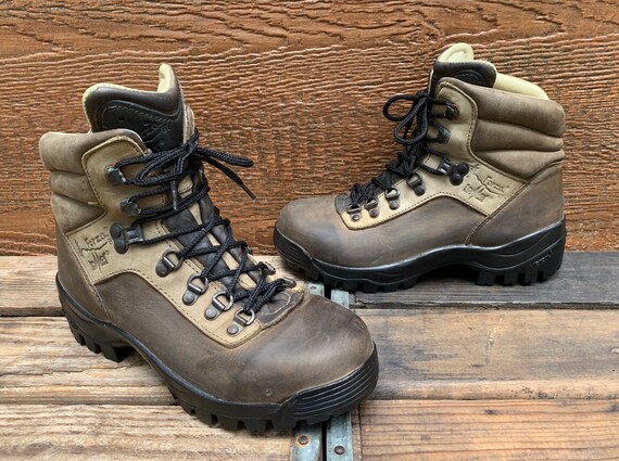 lomer walking boots