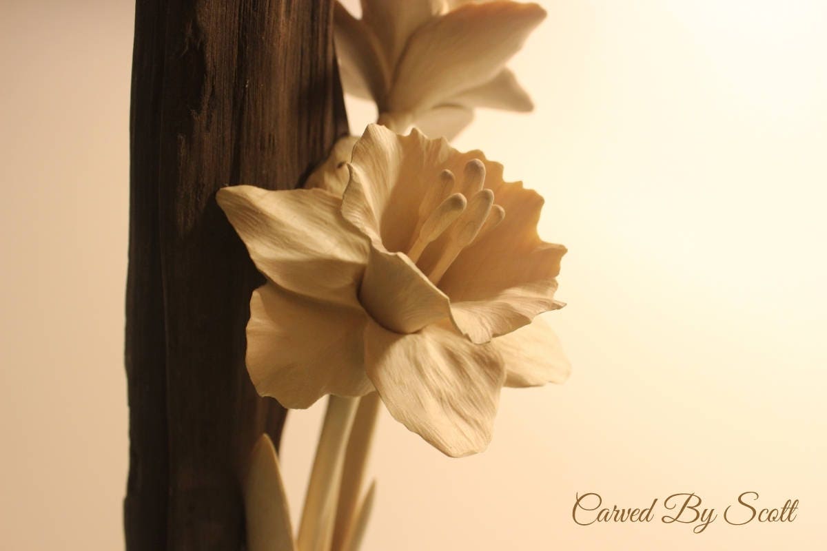 CUSTOM CARVED FLOWERS Wood Daffodils Daffodil Sculpture Etsy