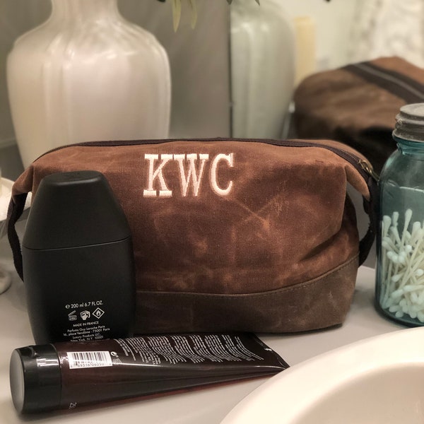 Monogrammed Men's Dopp Kit, Personalized Waxed Canvas Dopp Kit, Men's Travel, Gifts for Him, Groomsmen Gift