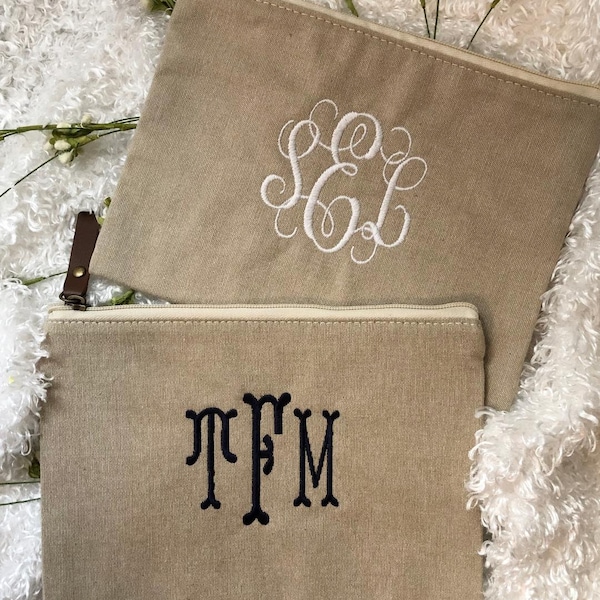 Monogrammed Jute Accessory Bag, Personalized Cosmetic Bag, Jute Cosmetic Bag,, Bridesmaid Gift, Graduation Gift, Mother's Day Gift