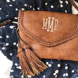 Bolso bandolera con monograma y pespuntes, bandolera personalizada, bolso bandolera de mano, bandolera de piel vegana, Corrie