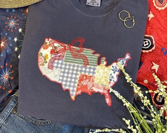 Quilted Pattern United States Pullover Applique Tee