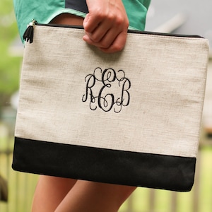 Monogrammed Linen Cosmetic Pouch, Personalized Cosmetic Bag, Large Zippered Pouch, Bridesmaid Gift, Graduation Gift, Mother&#39;s Day Gift