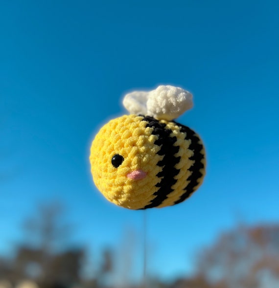 大きめのかぎ針編みのハチの編みぐるみ - Etsy 日本