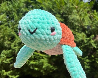 Chunky crochet sea turtle plushie
