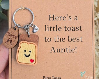 Personalised Auntie gift keyring. A little toast to the best Auntie