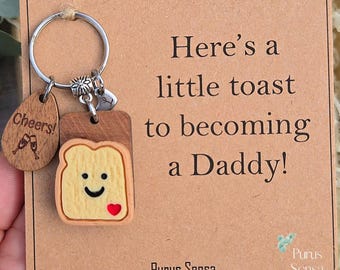 Personalised Daddy to be gift keyring. A little toast to becoming a Dad