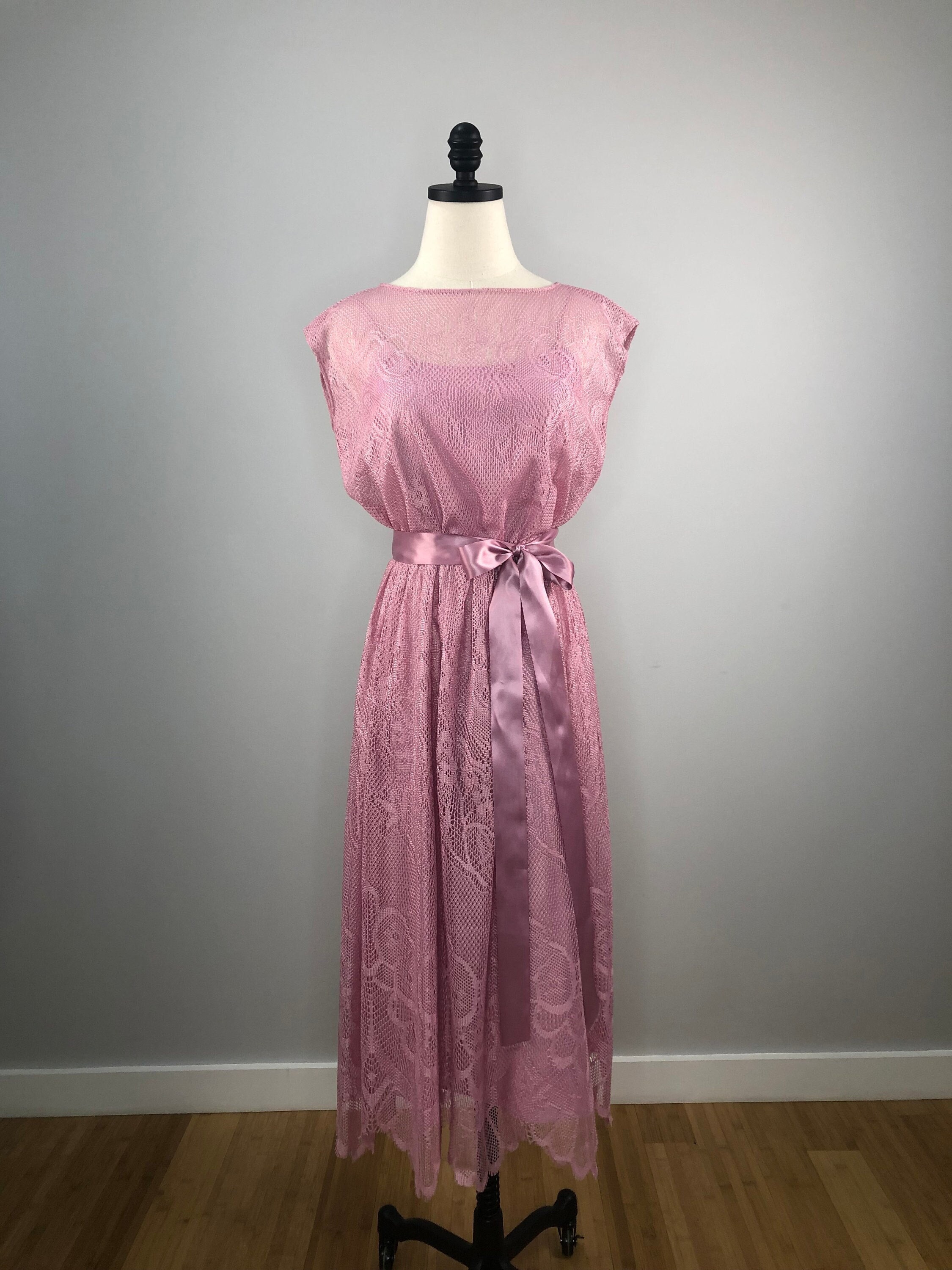 Vintage JCPenney dusty pink lace dress Vintage JCPenney dusty pink lace dress