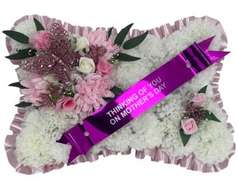 Corona funeraria para cementerio, almohada para el Día de la Madre con mariposa