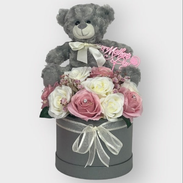 Blumen mit Teddybär in Hutschachtel, Mama, Oma, Nanny