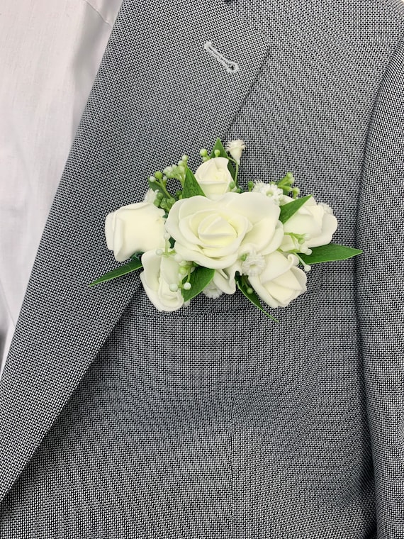 Ramo de flores para boda o fiesta de graduación, con bolsillo para traje,  ojal y vegetación para novio