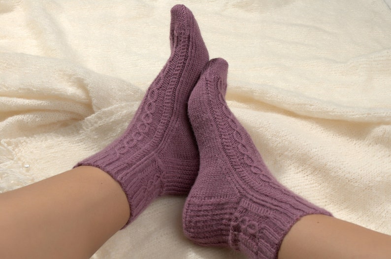 Violette Stricksocken Bett Knöchel gemütliche Socke Frau Wollsocken handgestrickte Hausschuhe Dünne Wollsocken Stricken Fußwärmer Geschenk für Mutter Freundin Tante Bild 3