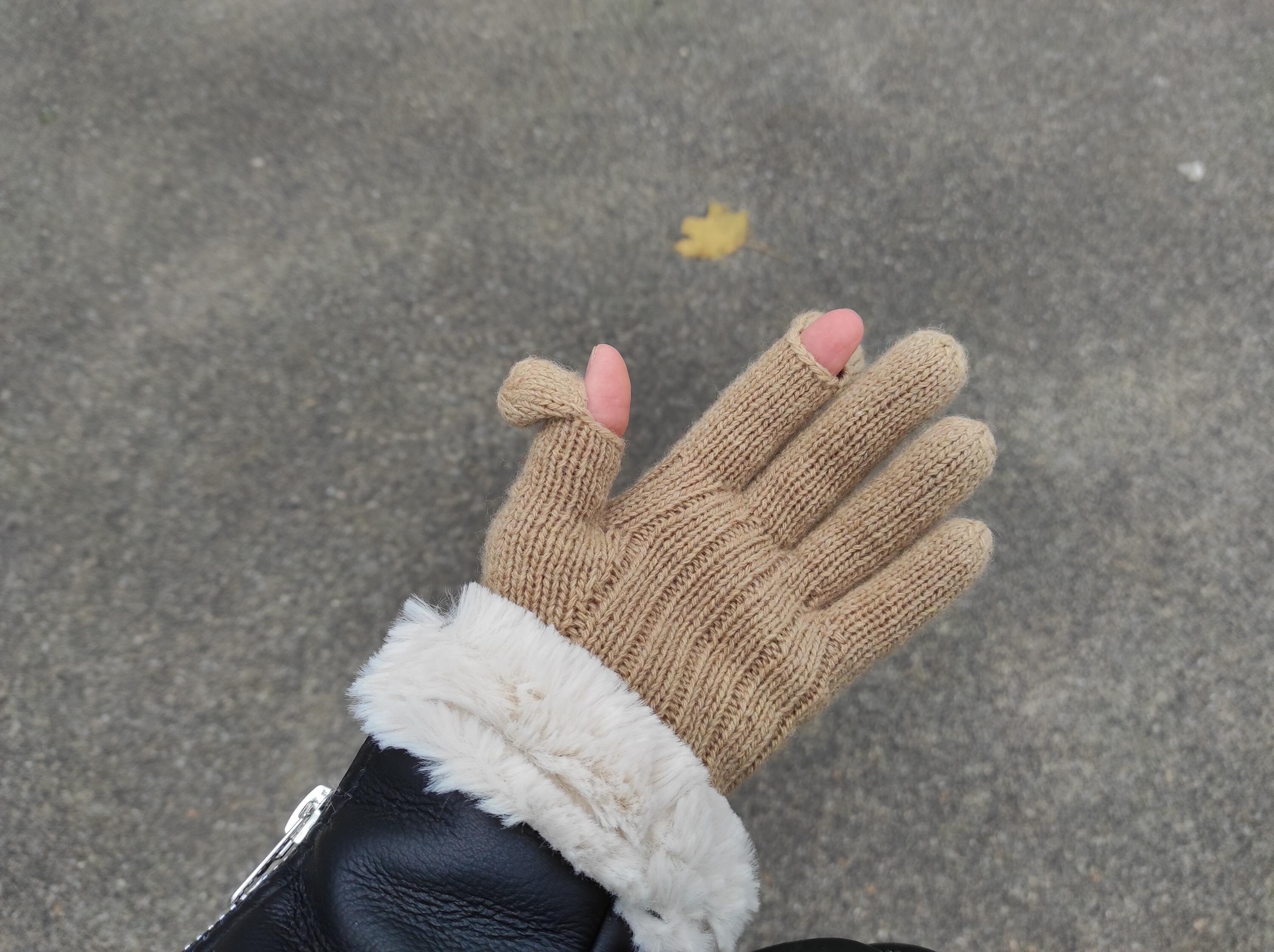 TAGVO Women Gloves Winter Touch Screen Knitted Warm Gloves, Elastic