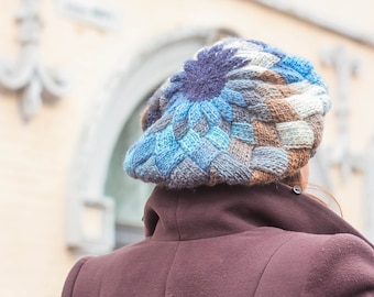 Hand knit blue beret women Slouchy entrelac beanie Knitted spring tam French style Ladies hats Birthday gift for mom friend sister